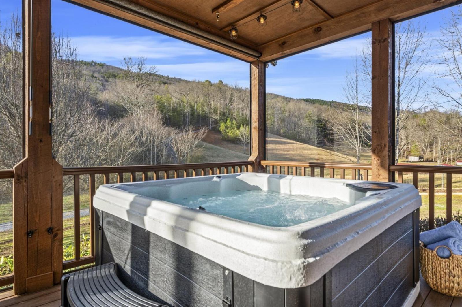 Hidden Star Hideaway-Blackberry Farm-Smoky Mtn Nat Park-Hot Tub- Fire Pit- Fenced Yard- Pet Friendly Walland Exterior foto